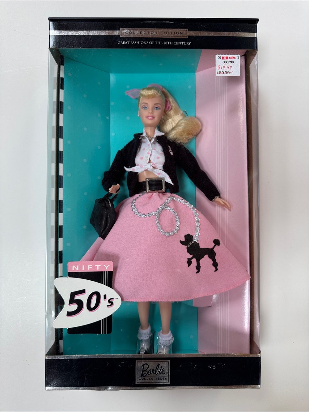 2000 NRFB Nifty 50s Barbie - Great Fashions of the 20th Century Collection